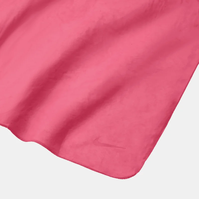 Nike Men's Swimming Hydro Towel